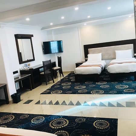 Galaxy Grand Hotel Nuwara Eliya Zewnętrze zdjęcie